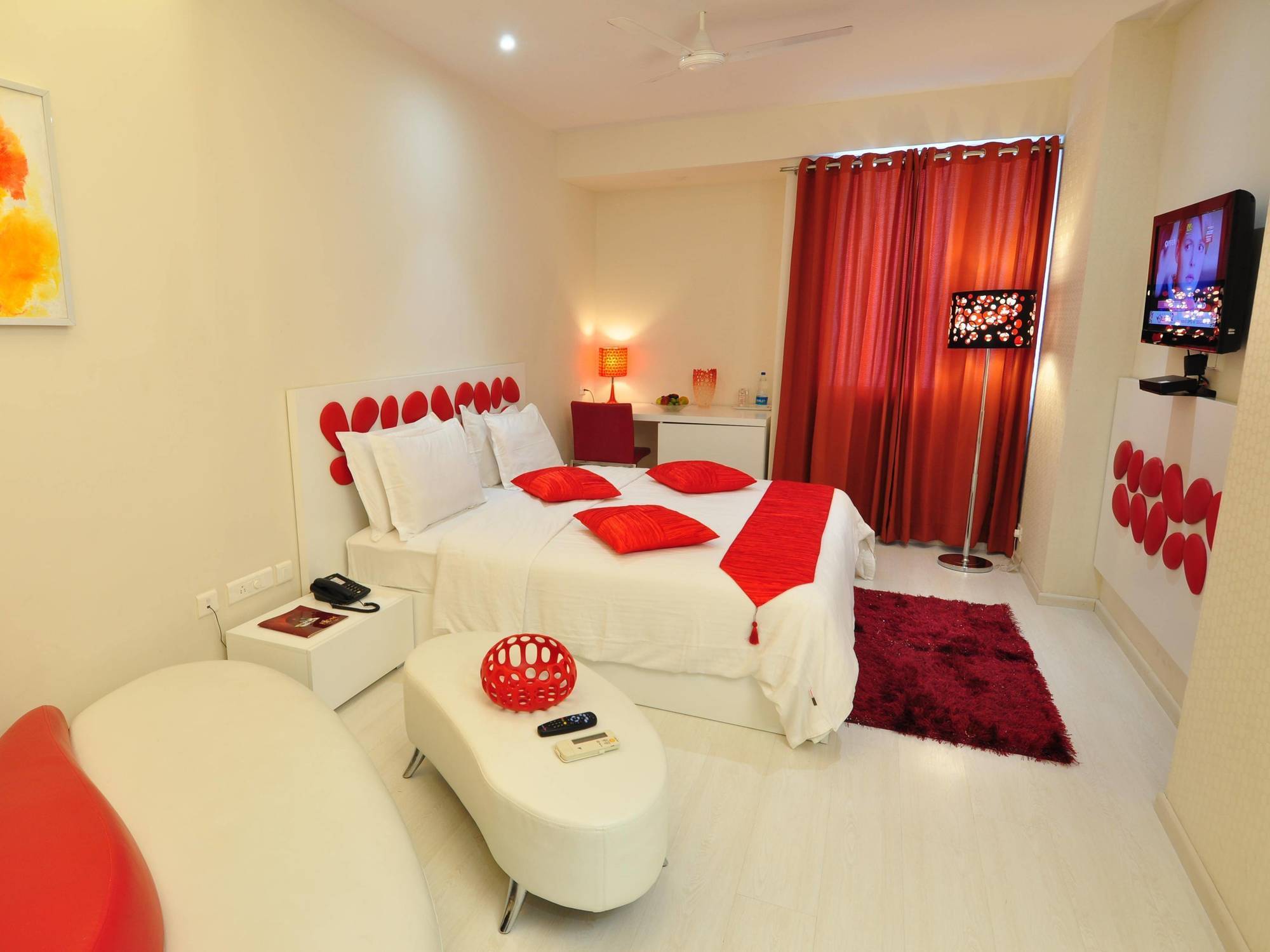 Vijay Parkinn, Gandhipuram, 3*
