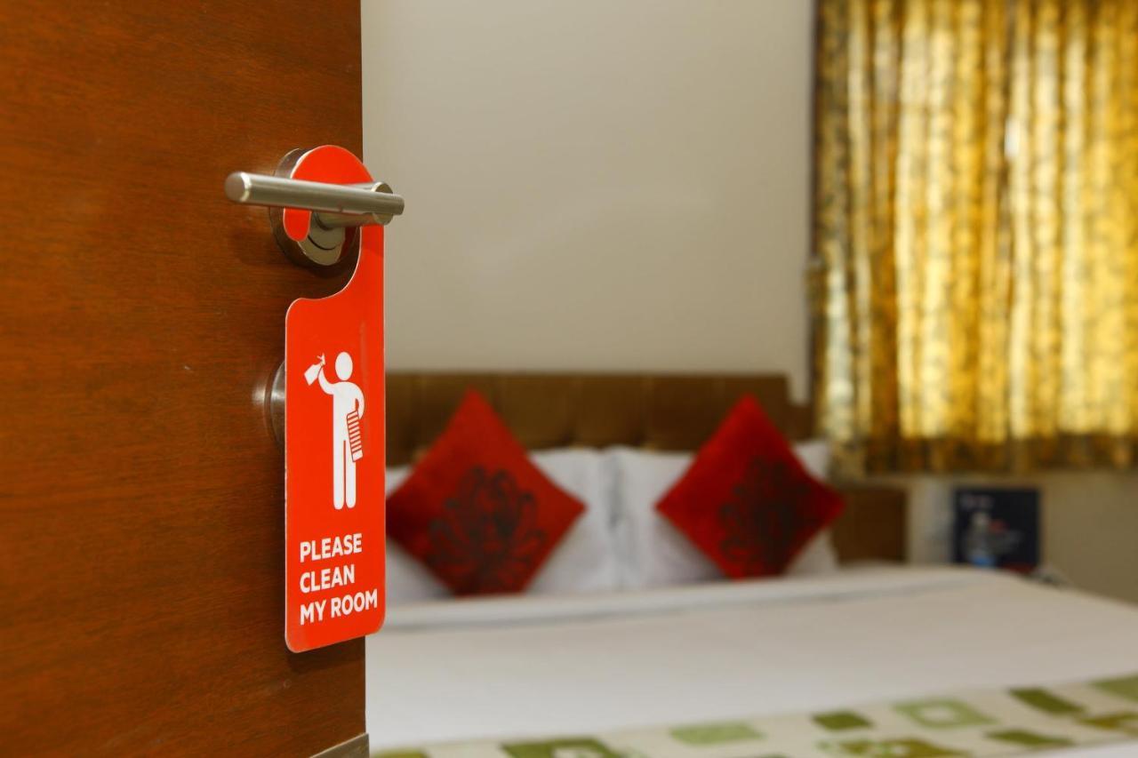 Hotel Oyo 5323 Kamadenu Residency 3*