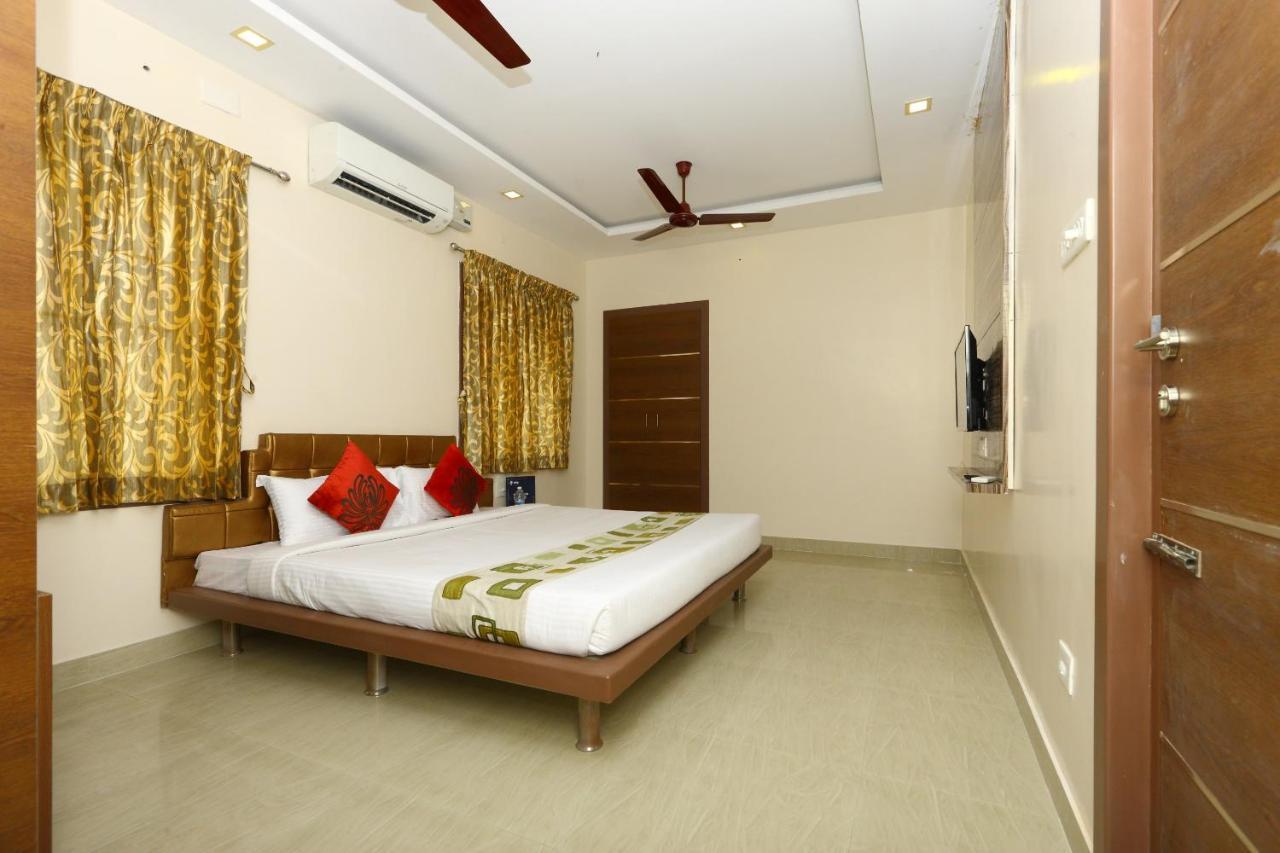 Hotel Oyo 5323 Kamadenu Residency