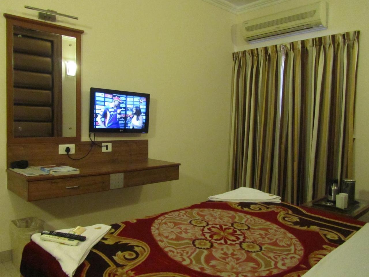Legends Hotel 3*