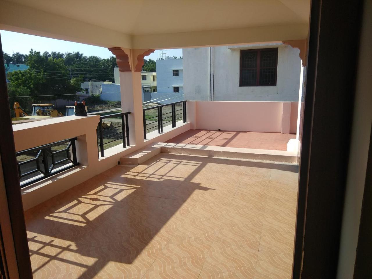 & Serviced Casa de hóspedes *