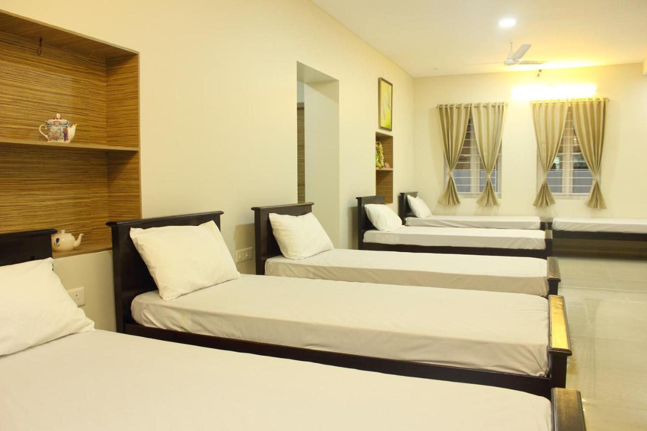 Sai Guest house 3*