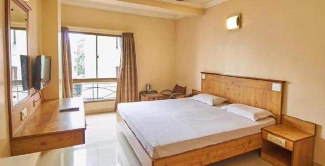 Legends Hotel 3*