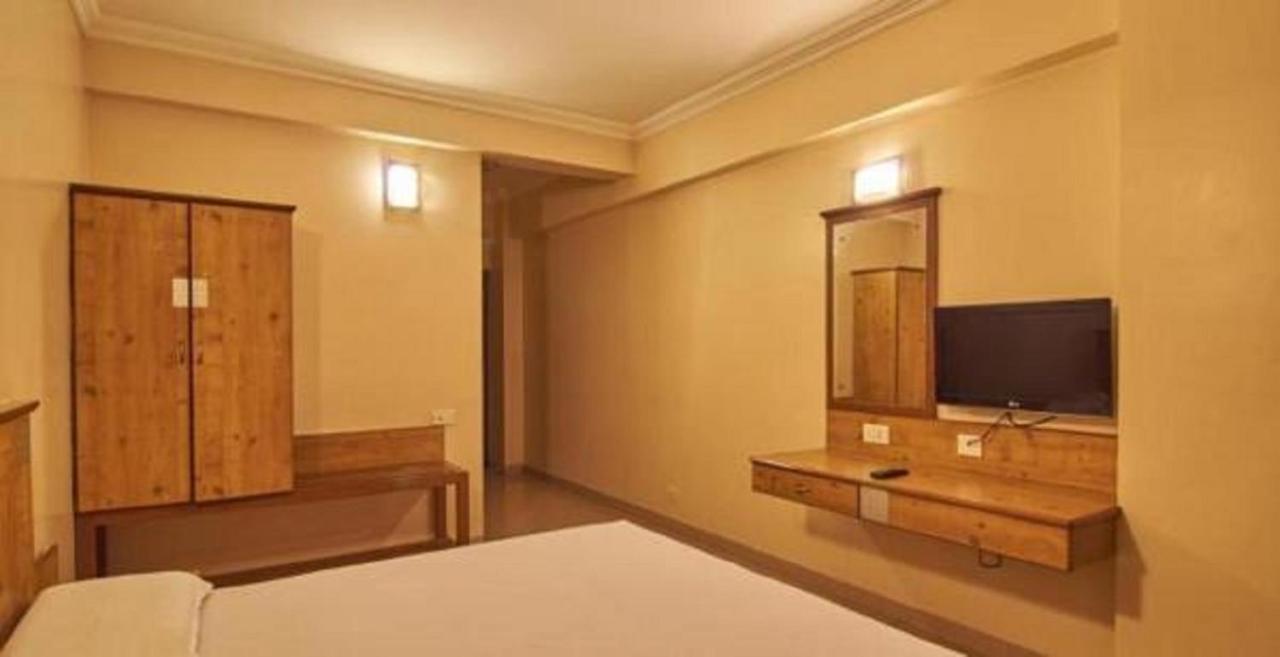 Legends Hotel 3*