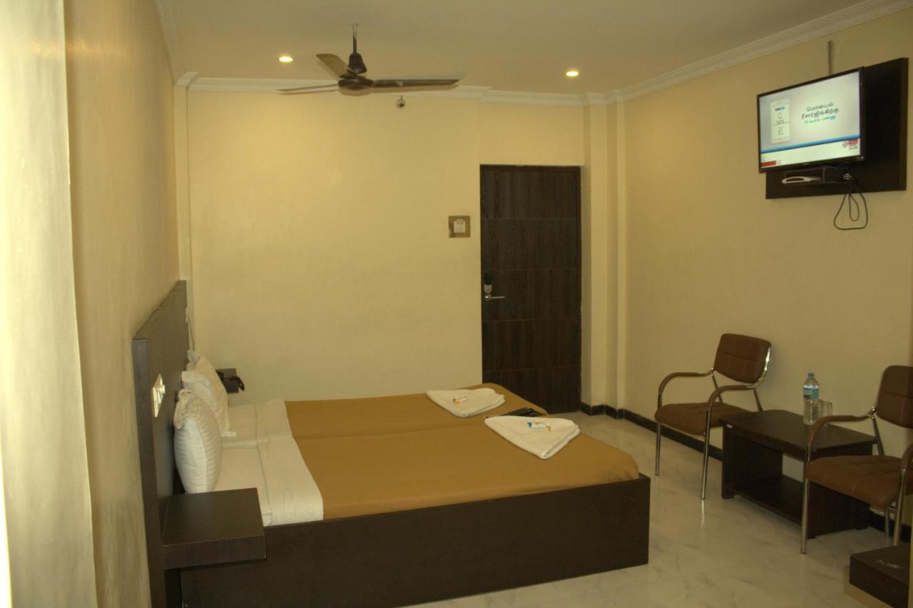 Gowtham Hotel 2*