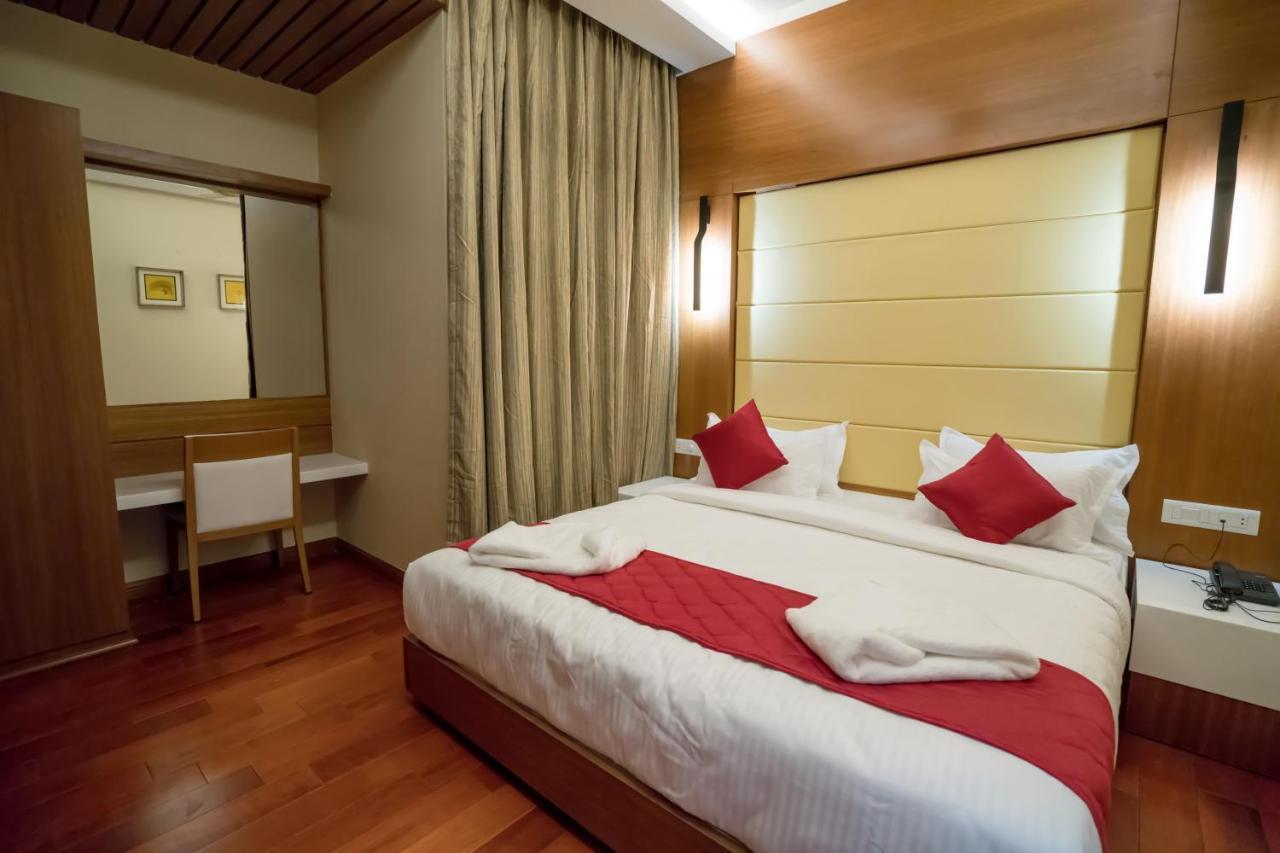 Jk Hotel 3*