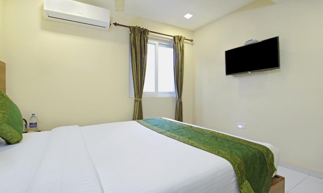 Itsy Jansi Residency Hotel