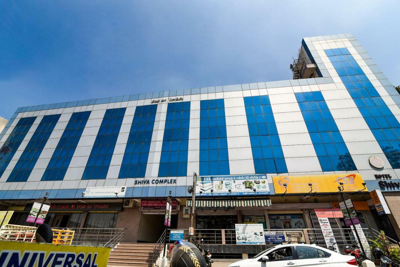 Capital O 11563 Shiva Grand Hotel 2*