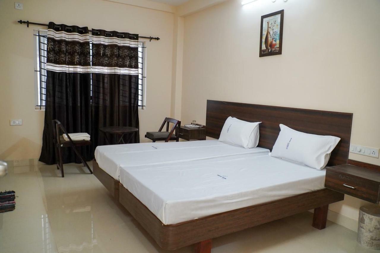 Jothi Hotel