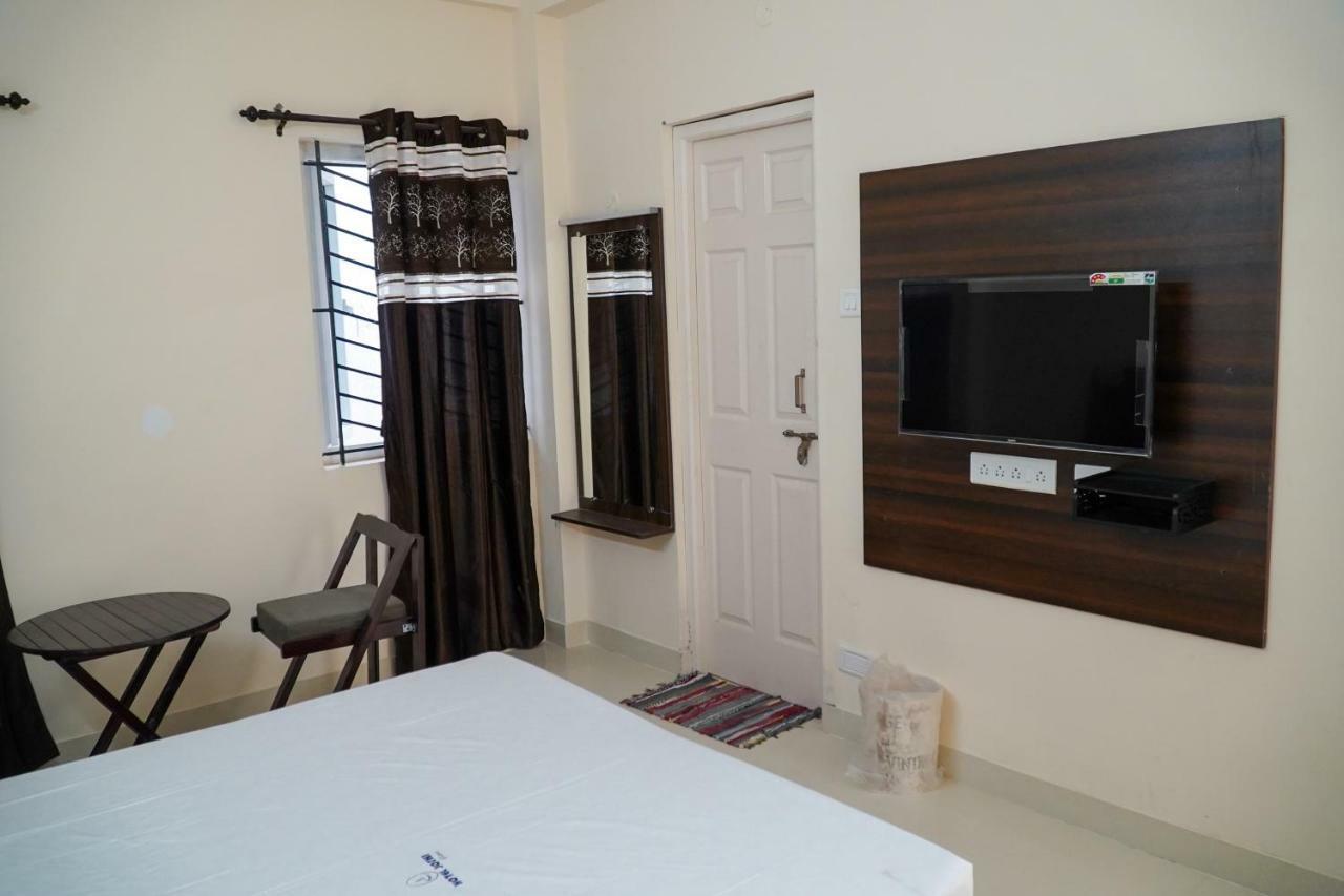 Jothi Hotel