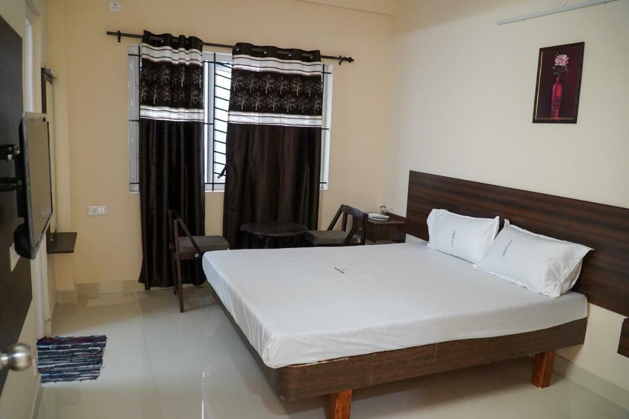 Jothi Hotel