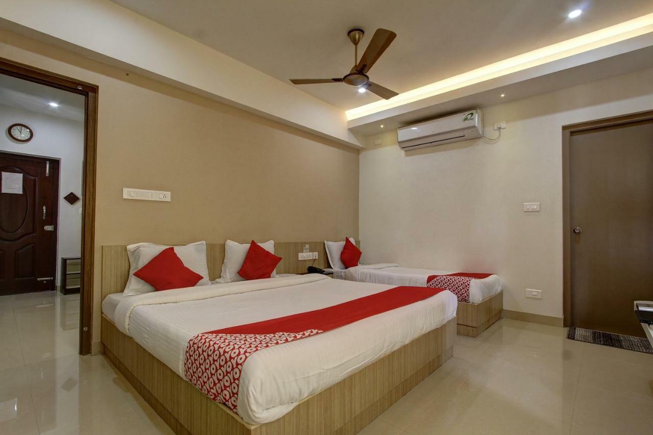 Oyo 45505 Mk Residency Hotel 3*