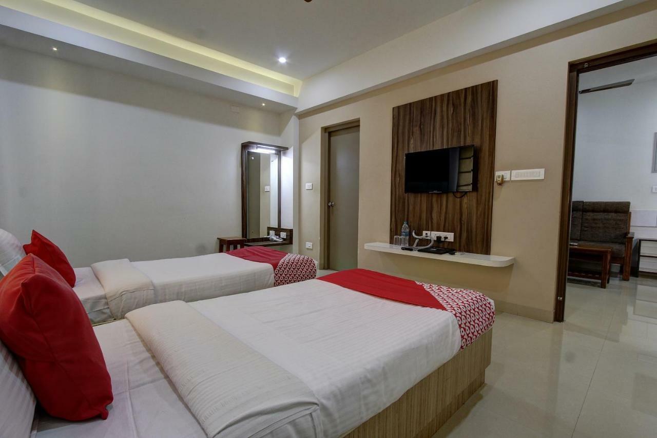 Oyo 45505 Mk Residency Hotel 3*