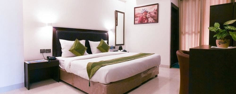 Itsy Jansi Residency