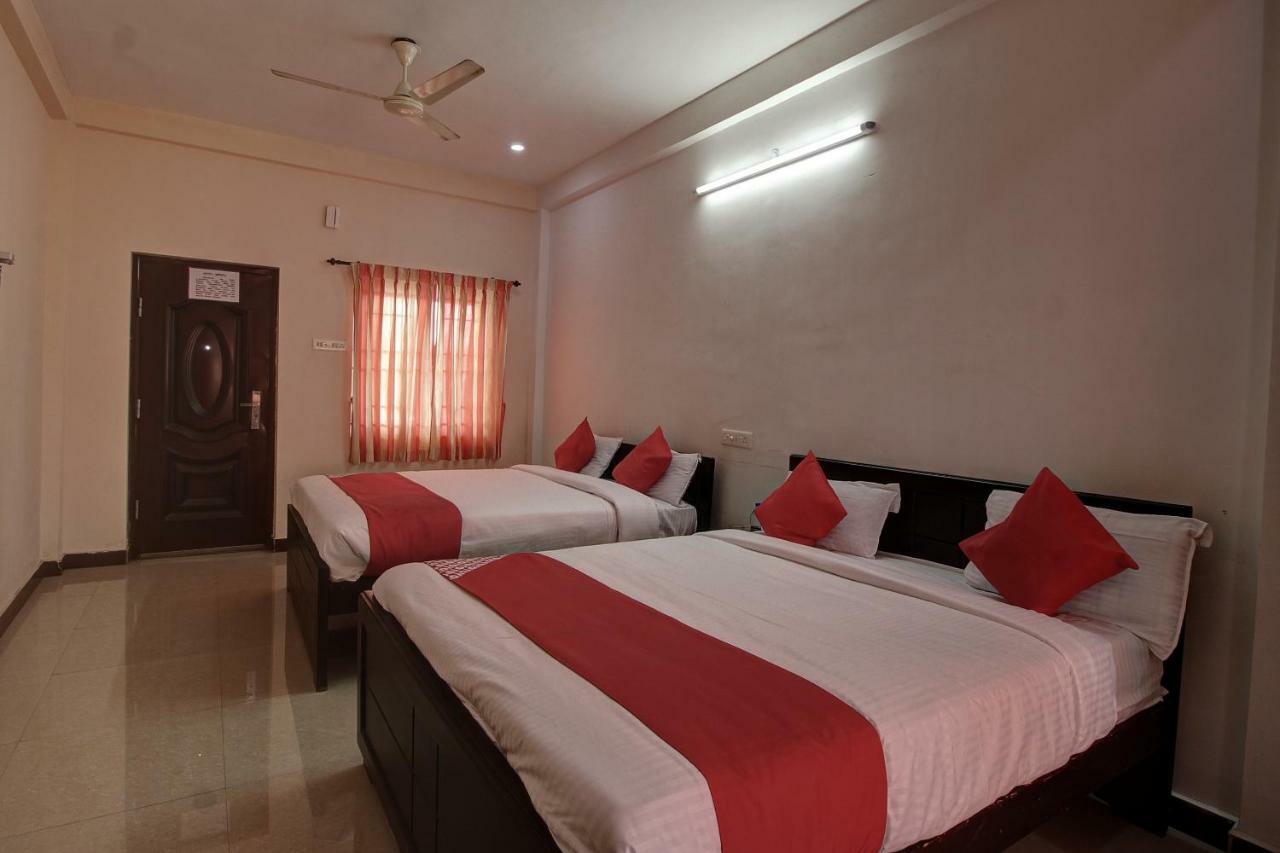 Oyo 42678 Vasantha Bhavanam Saver 3* Coimbatore