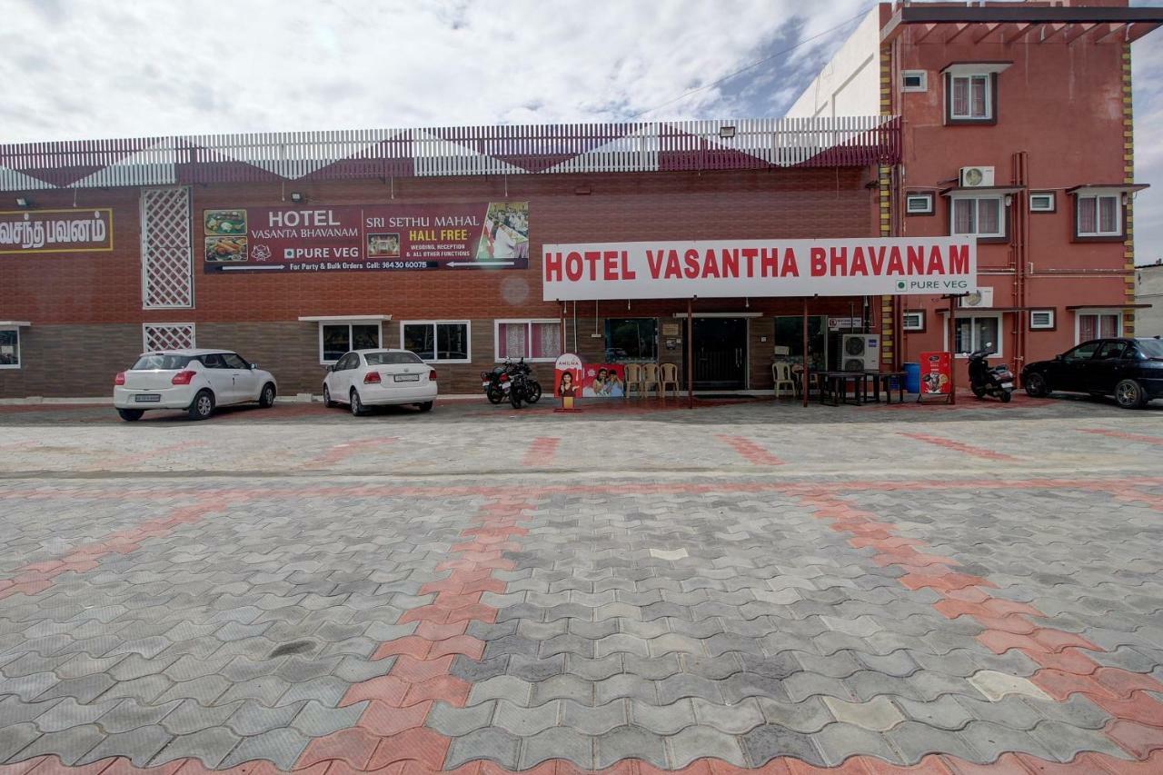Oyo 42678 Vasantha Bhavanam Saver