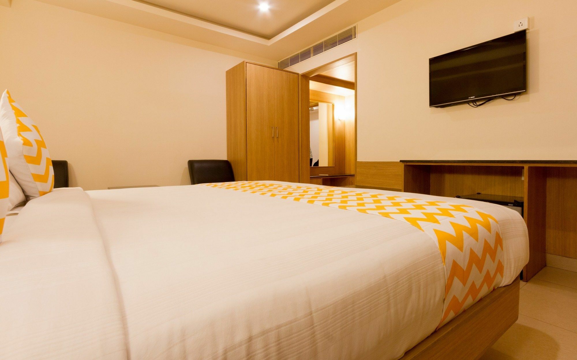 Fabhotel Prime Royal Castle Gandhipuram Hotel Coimbatore