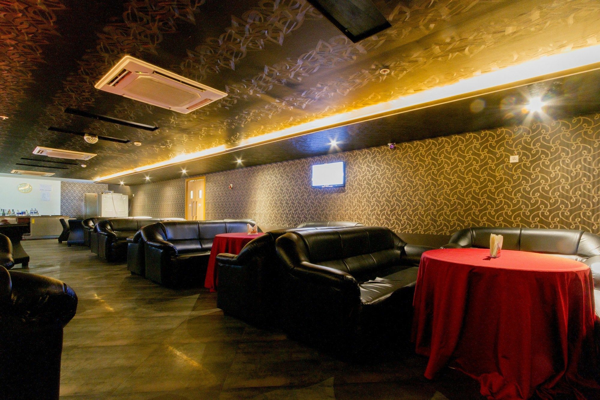 Fabhotel Prime Royal Castle Gandhipuram 3*
