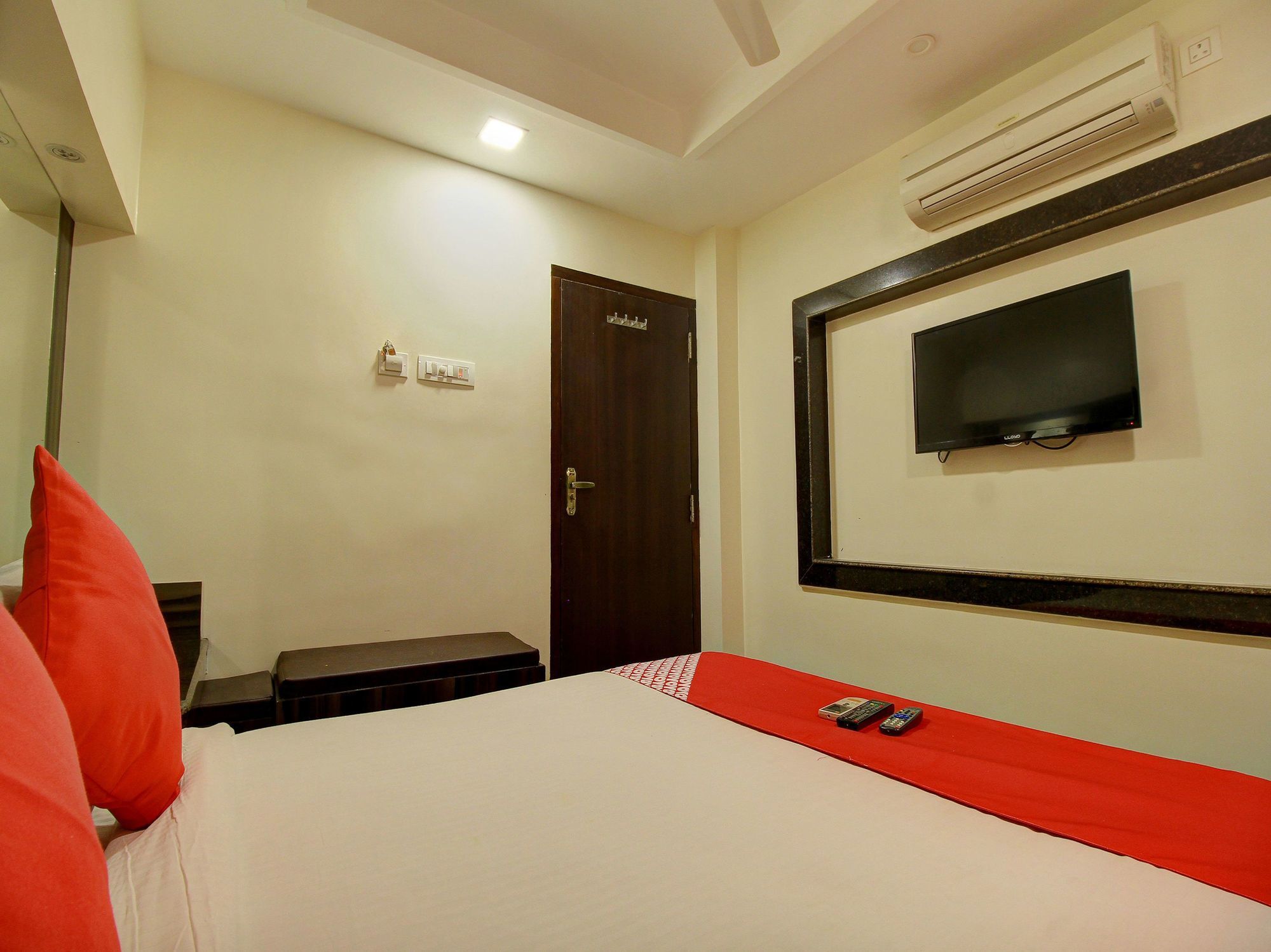 Lemon Park Hotel 2*