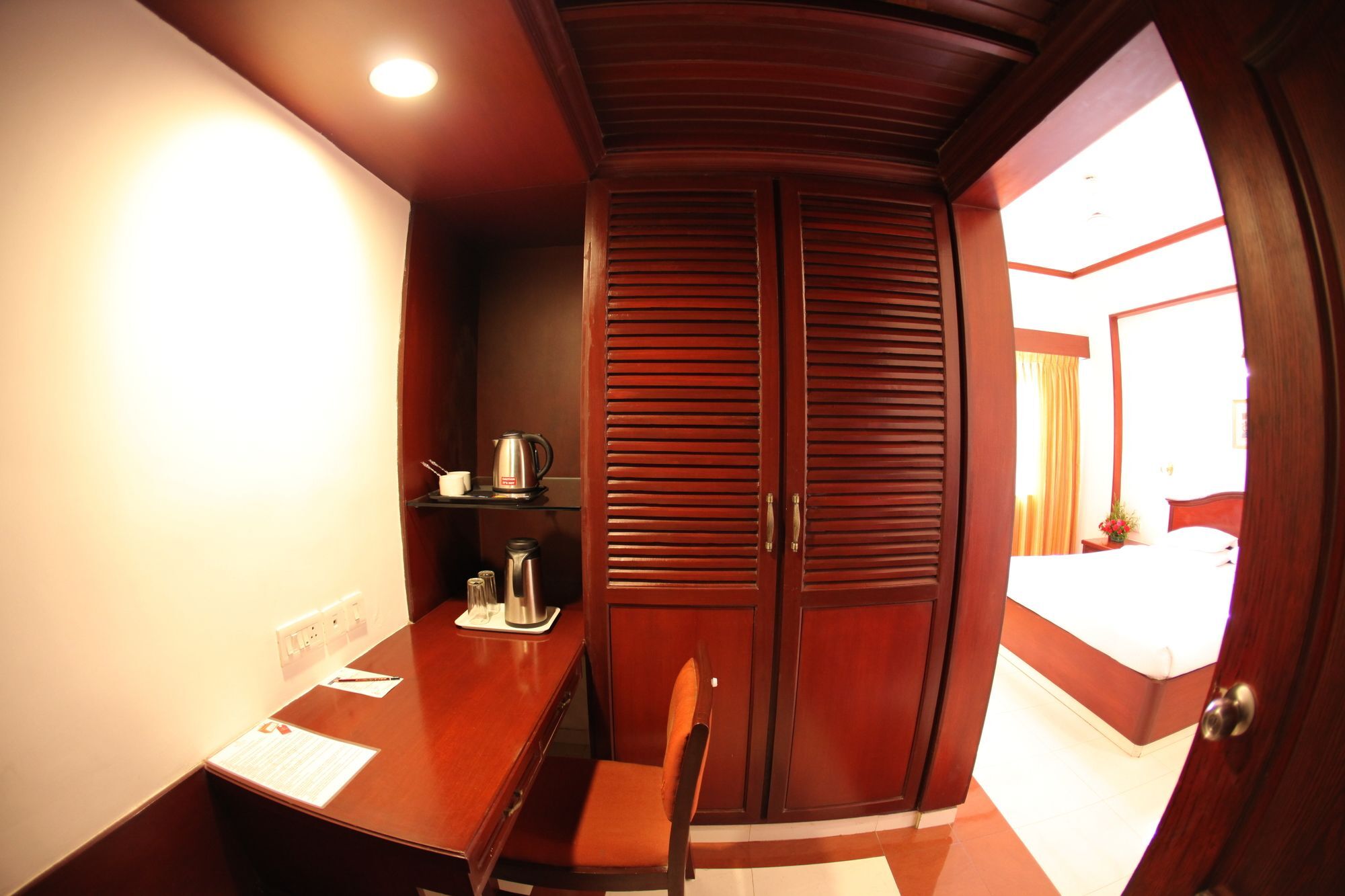 Hotel Rathna Residency 2*