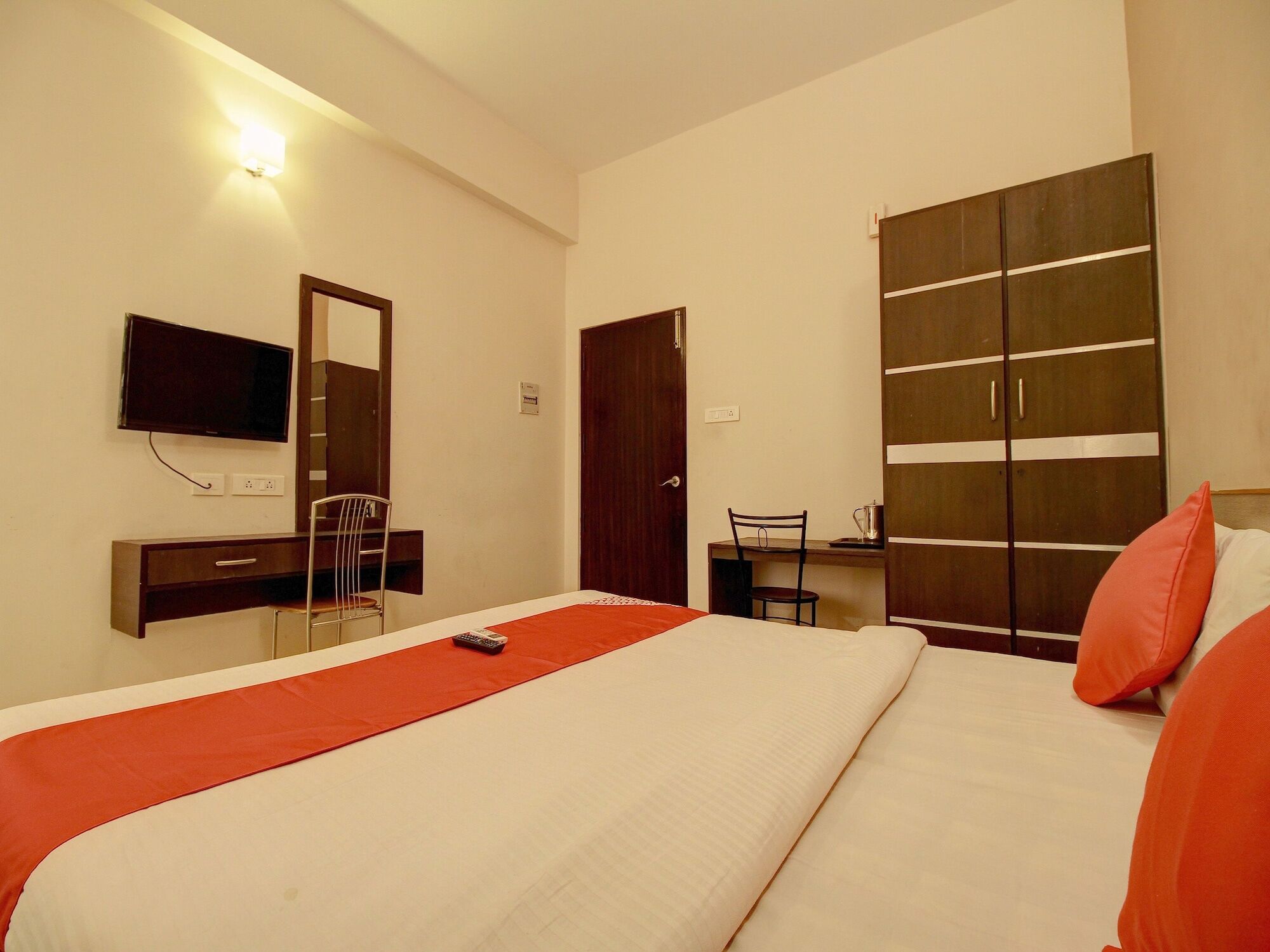 Hotel Oyo Flagship 4594 Krish