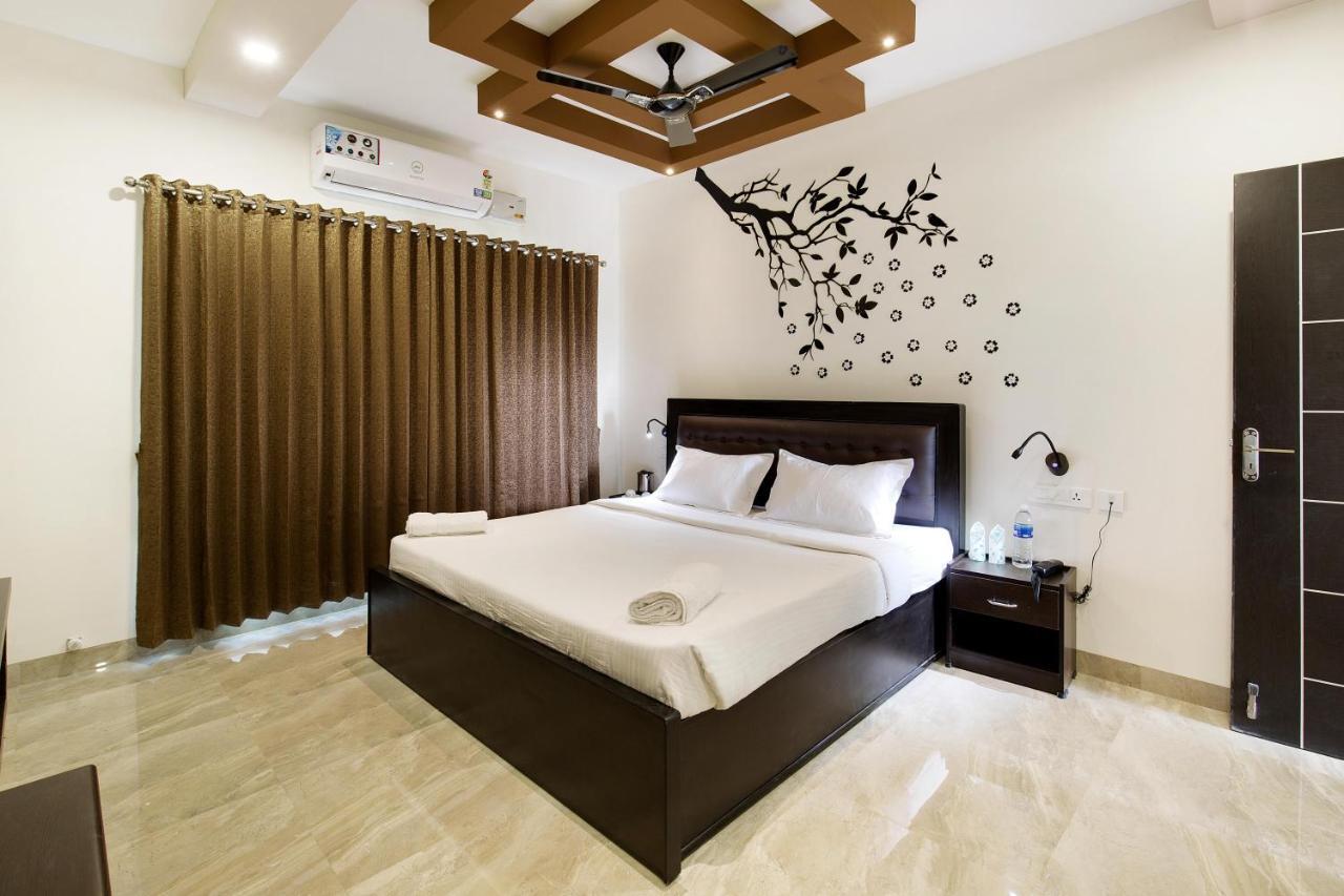 Crystal Lake Suites Aparthotel