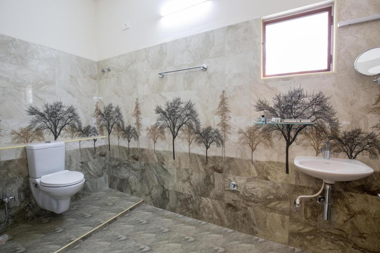 Crystal Lake Suites * Coimbatore