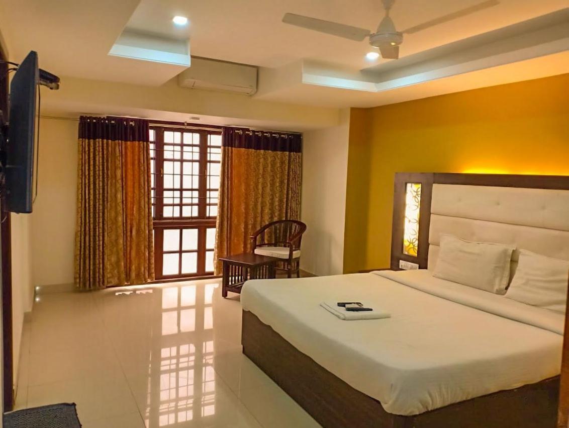 Sri Guru By Omatra Hotel Coimbatore