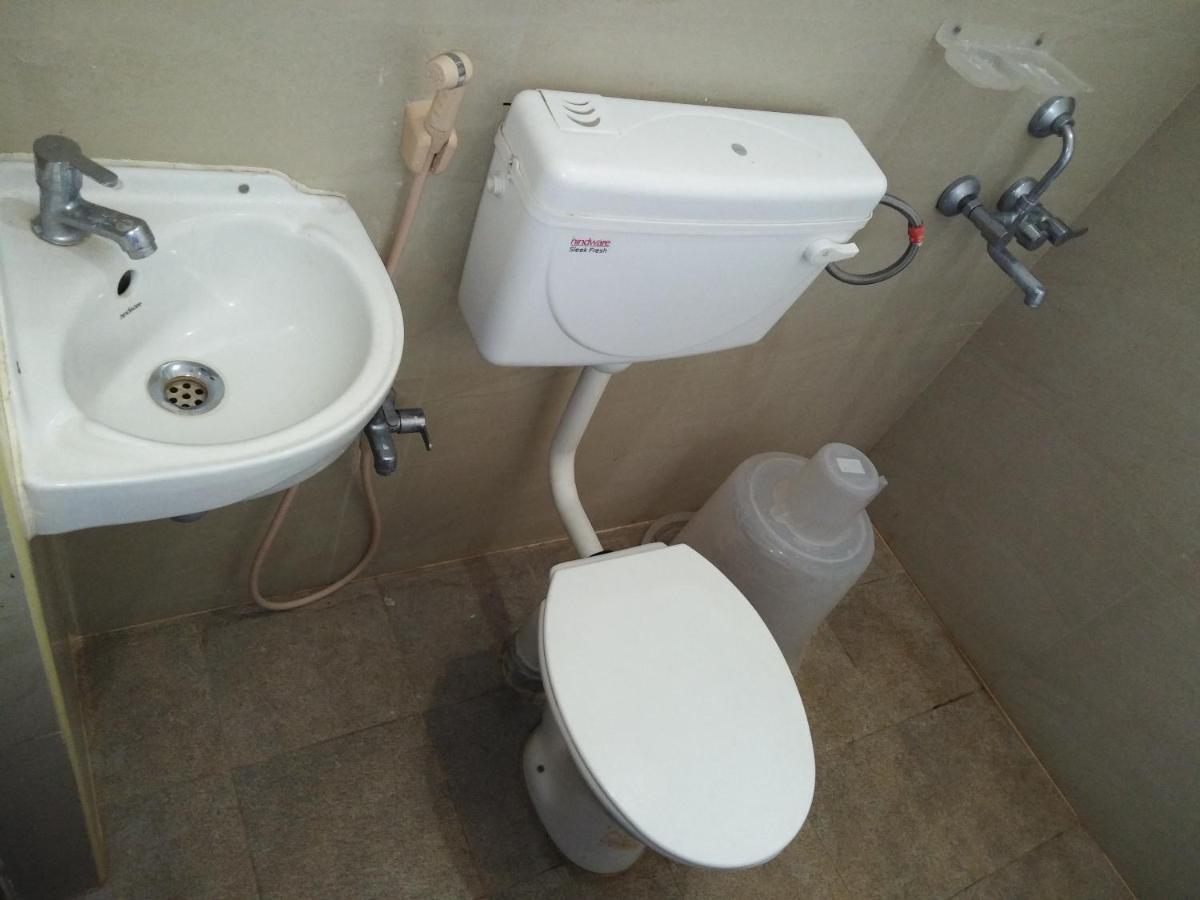 Sri Manis Residency 3*