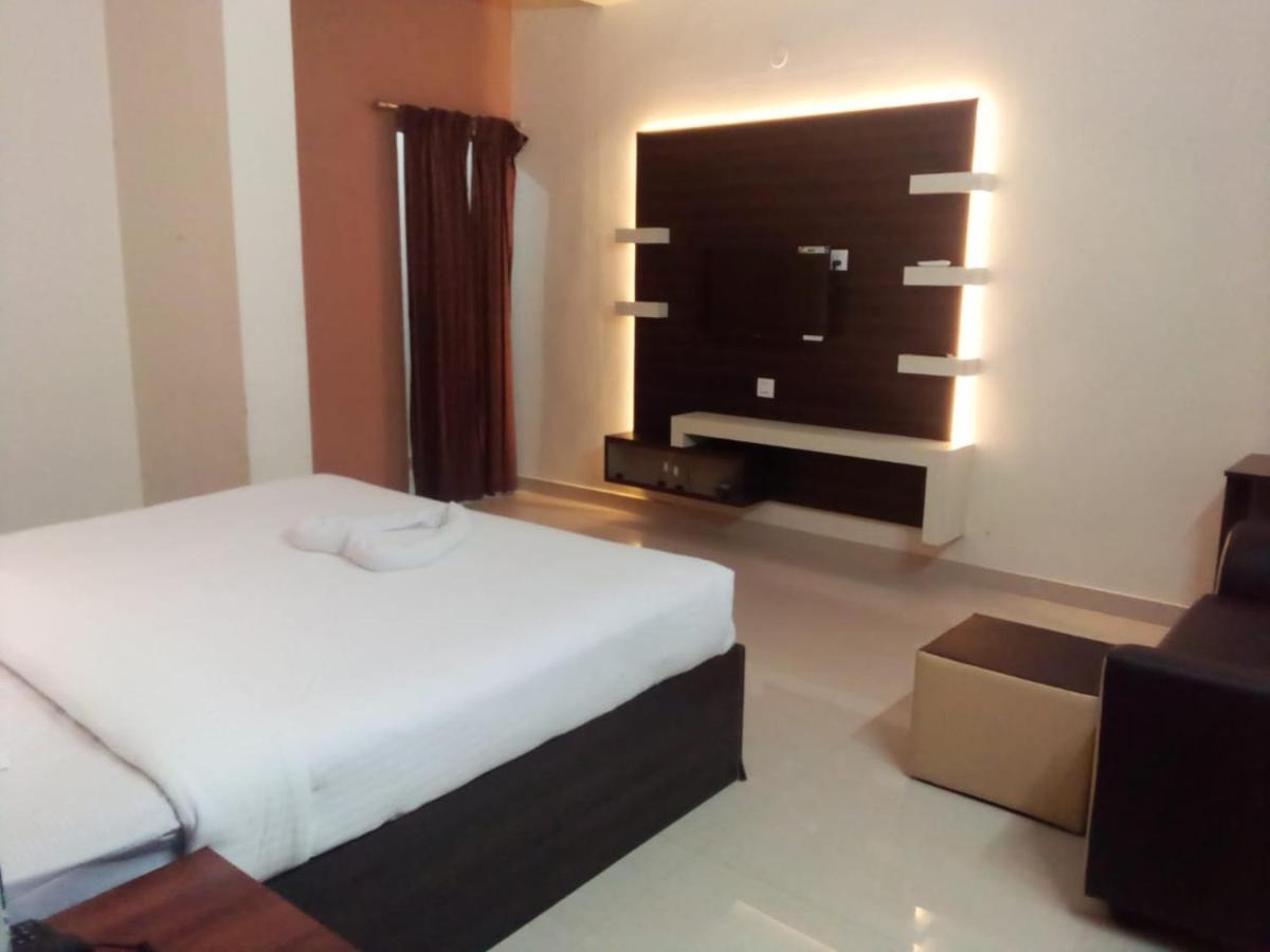 Hotel Sri Manis Residency 3*