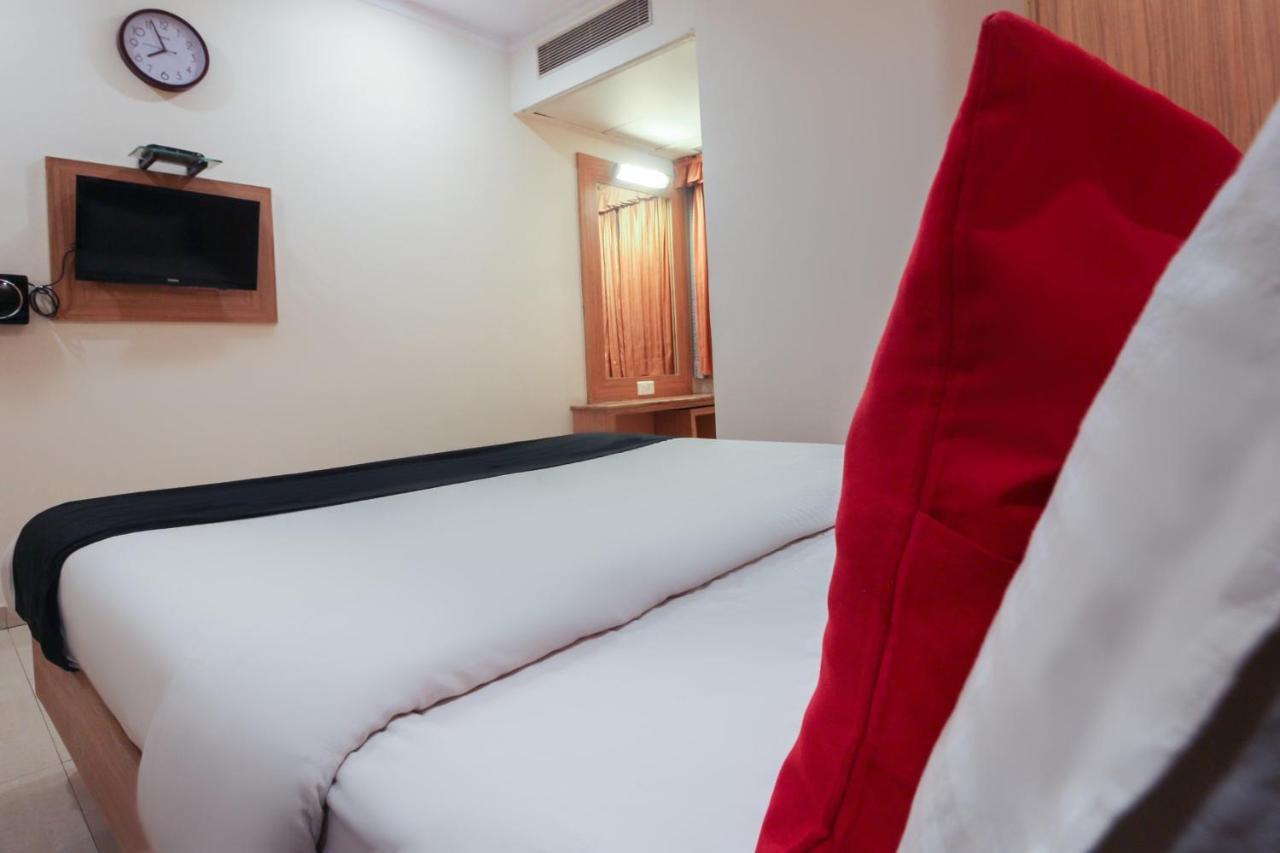 Collection O 48362 Sri Ram International Hotel