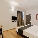 Super Townhouse Srm Kuppakonam Pudur
