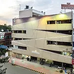 Hotel Navaratna