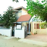 Zuriel Suite Guest House