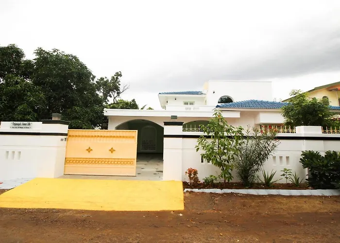 Oyo 47682 Periyanaayaki Amman Villa
