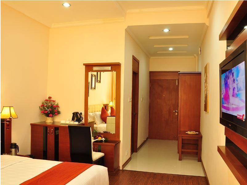 Svarga Residency Hotel