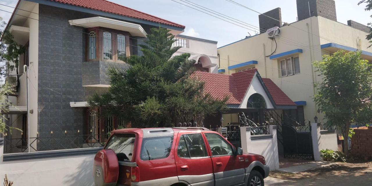Zuriel Guest house *