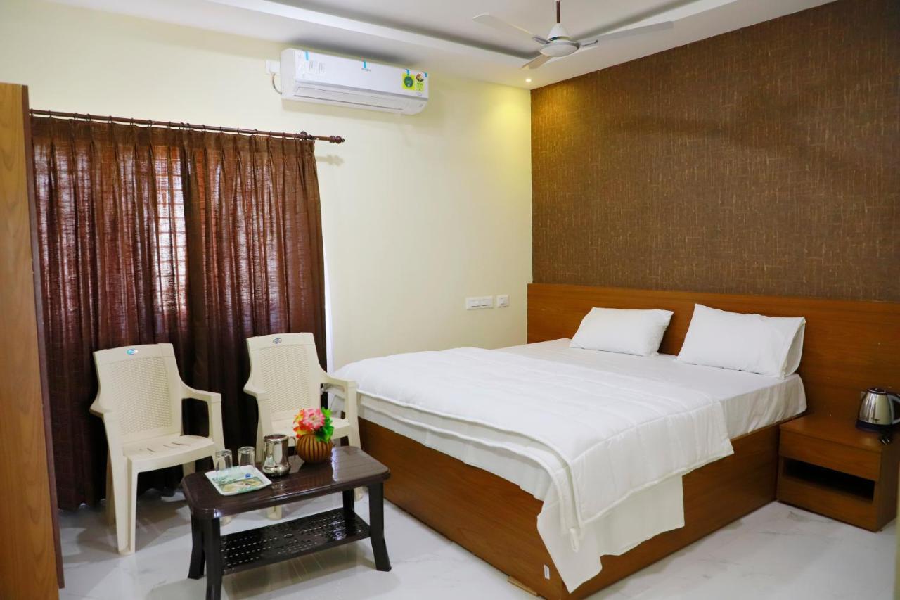 Hotel Coral Residency *