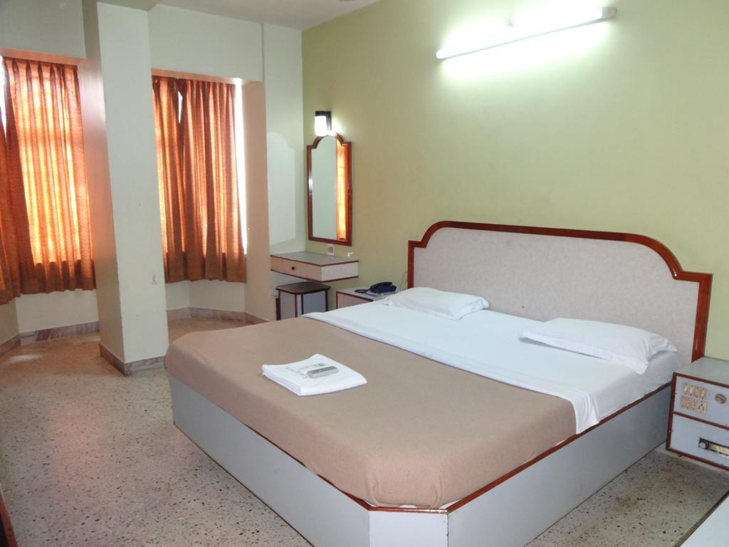 Hotel Raamus *
