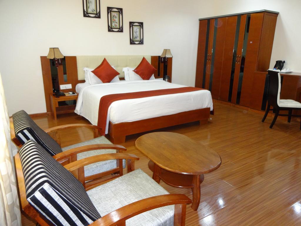 Hotel Svarga Residency