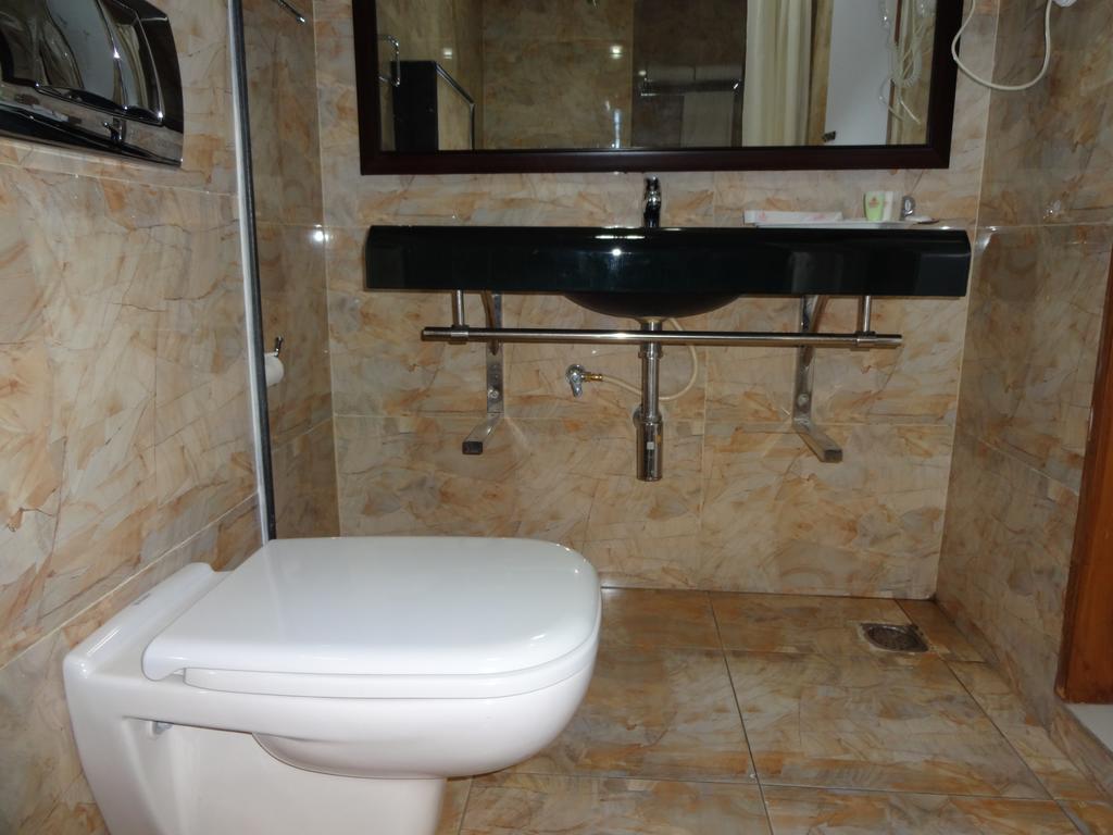 Hotel Svarga Residency