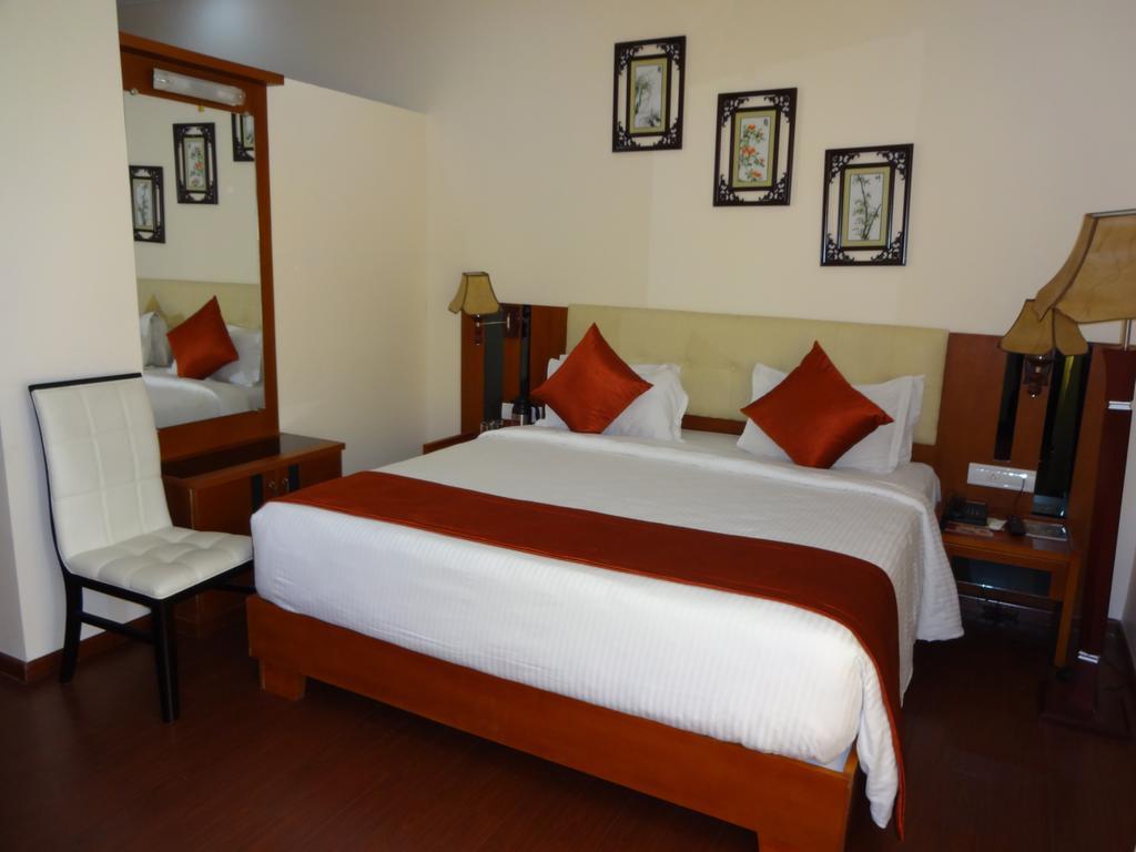 Svarga Residency Hotel 3*