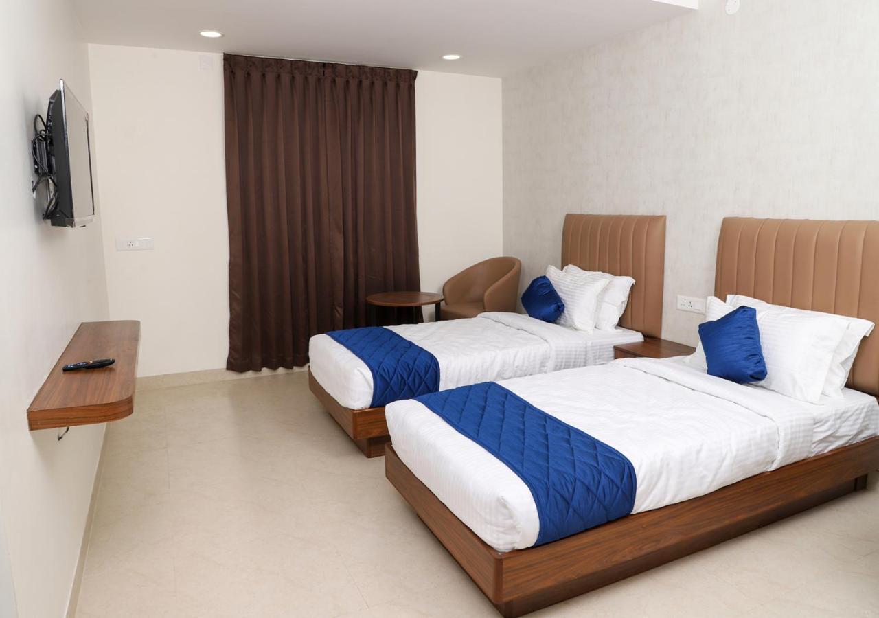 Hotel Admira Residency 2*