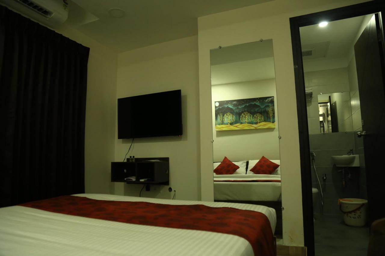 Hotel Seasons