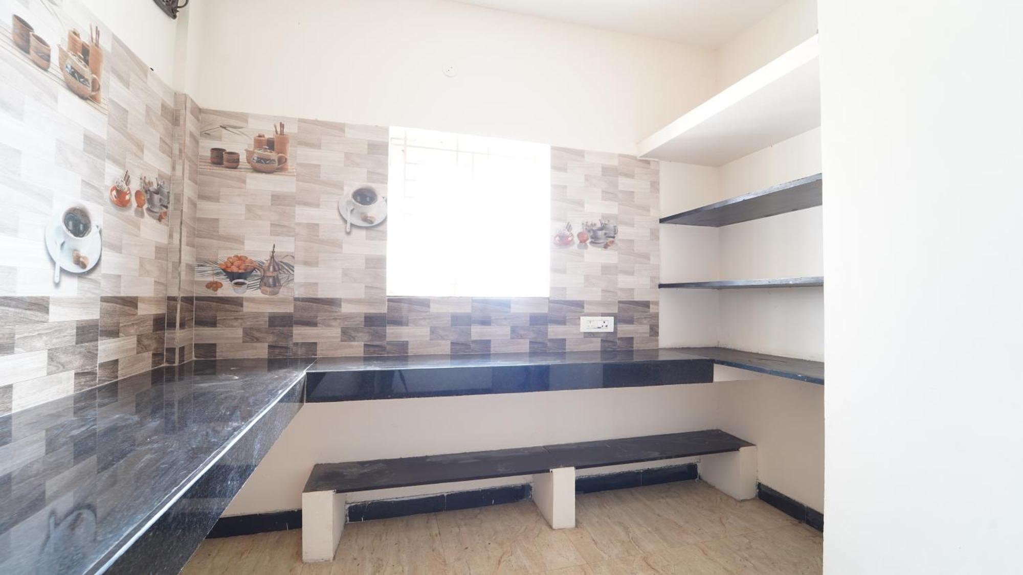 Hotel Honey Residency Airport Codissia