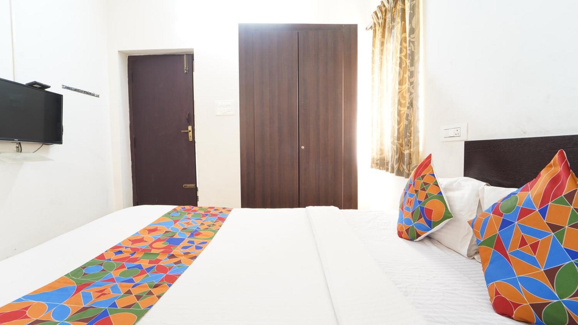 Hotel Honey Residency Airport Codissia