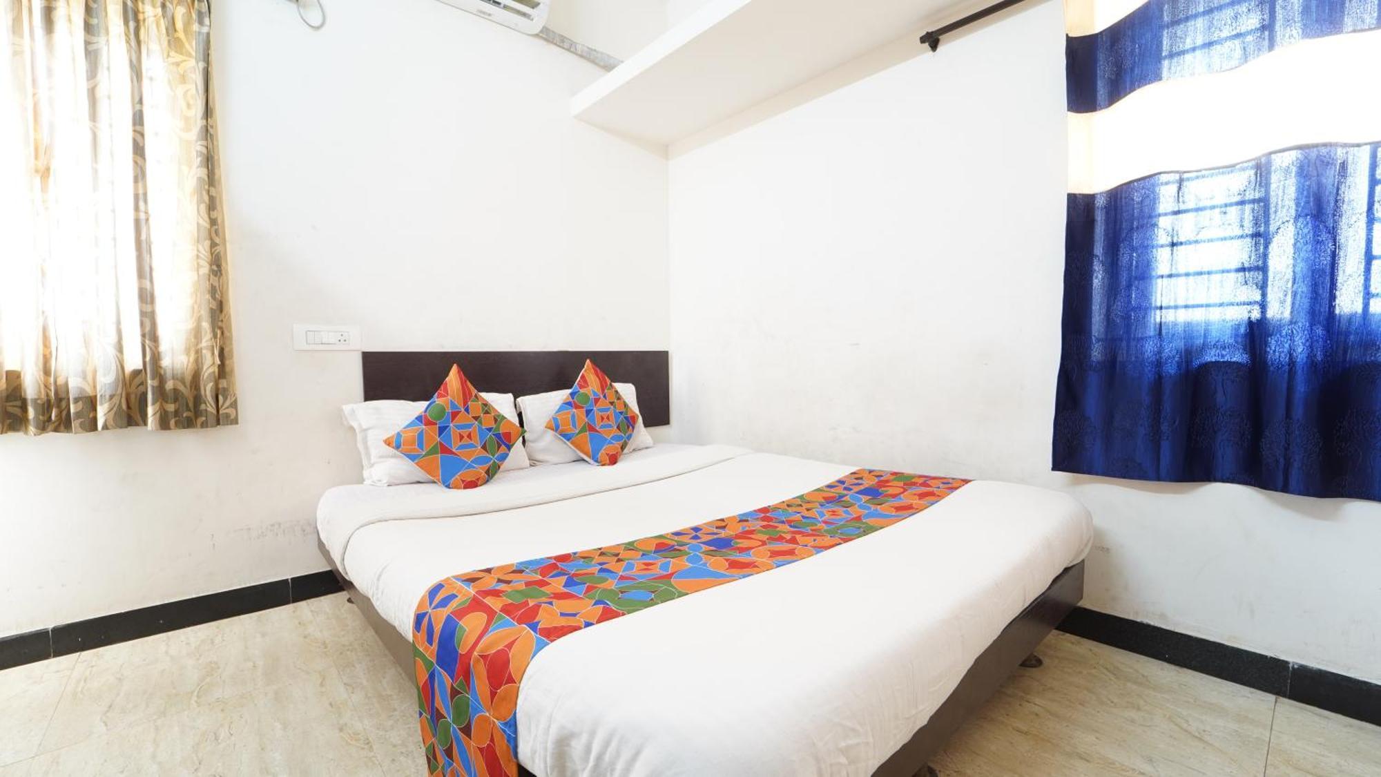 Honey Residency Airport Codissia Hotel