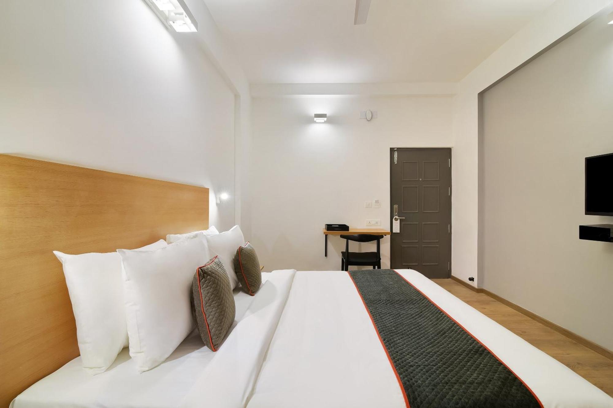 Super Townhouse Srm Kuppakonam Pudur Hotel