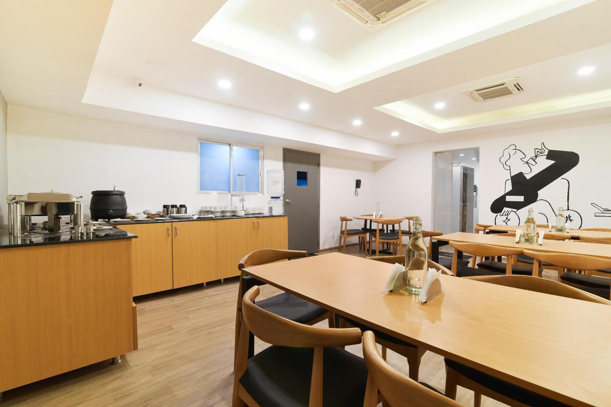 Super Townhouse Srm Kuppakonam Pudur Hotel 4*