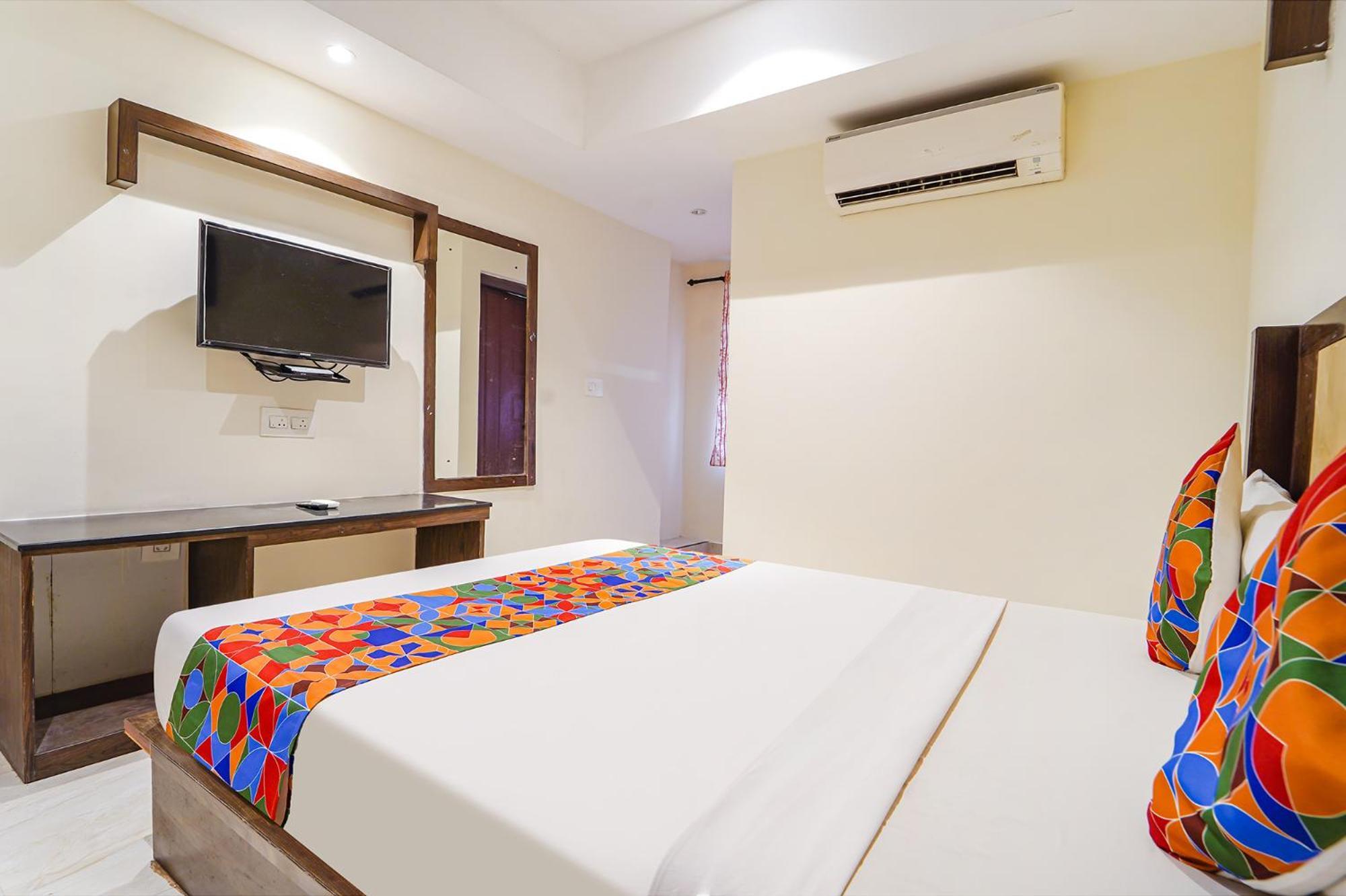 Fabhotel Hr Residency
